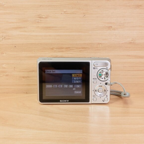 Vintage Sony Cyber-shot DSC-S750 7.2MP Digital Camera / 3x Zoom / Tested - Picture 5 of 9